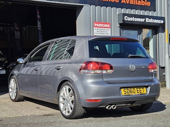 Used Volkswagen Golf 2010 for sale - 78989700: Photo