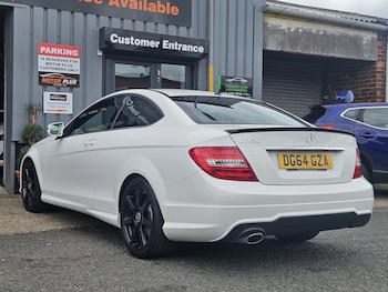 Used Mercedes-Benz C Class 2014 for sale - 79050416: Photo
