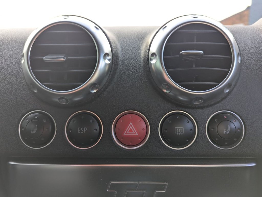 Used Audi TT 2005 for sale - 76367427: Photo 23