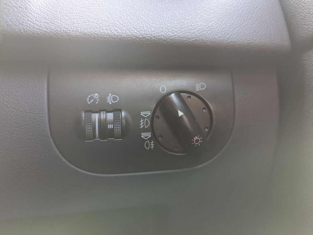 Used Audi TT 2005 for sale - 76367427: Photo 29