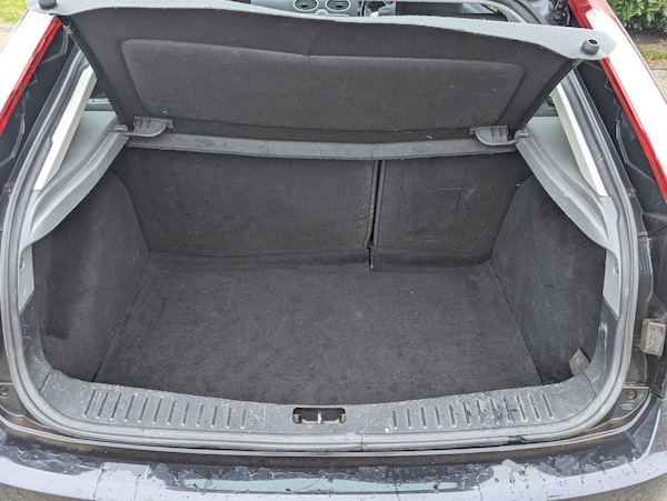 Used Ford Focus 2009 for sale - 76267414: Photo 9
