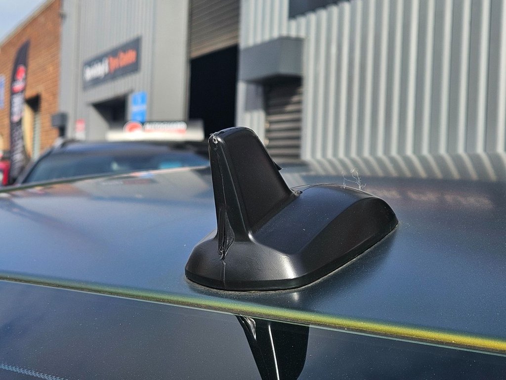 Used Mercedes-Benz E Class 2013 for sale - 77703939: Photo 10