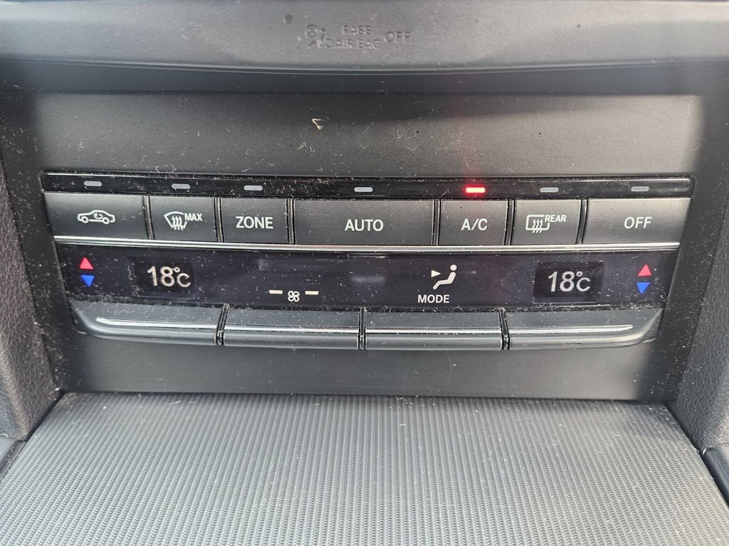 Used Mercedes-Benz E Class 2013 for sale - 77703939: Photo 30