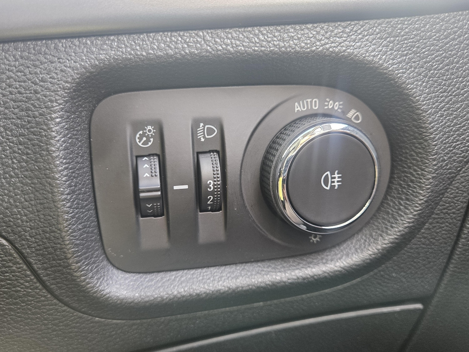 Used Vauxhall Astra for sale - 78117067: Photo 25