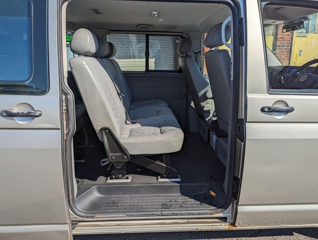 Used Volkswagen Transporter Shuttle 2004 for sale - 76635015: Photo 11