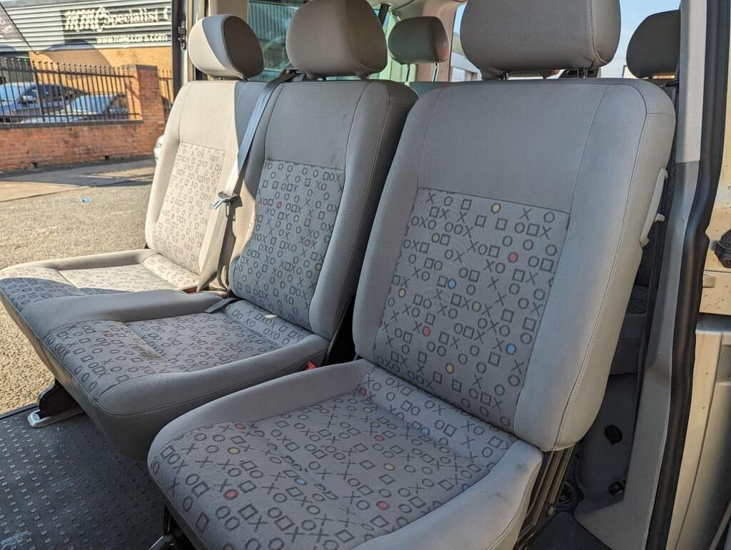 Used Volkswagen Transporter Shuttle 2004 for sale - 76635015: Photo 15