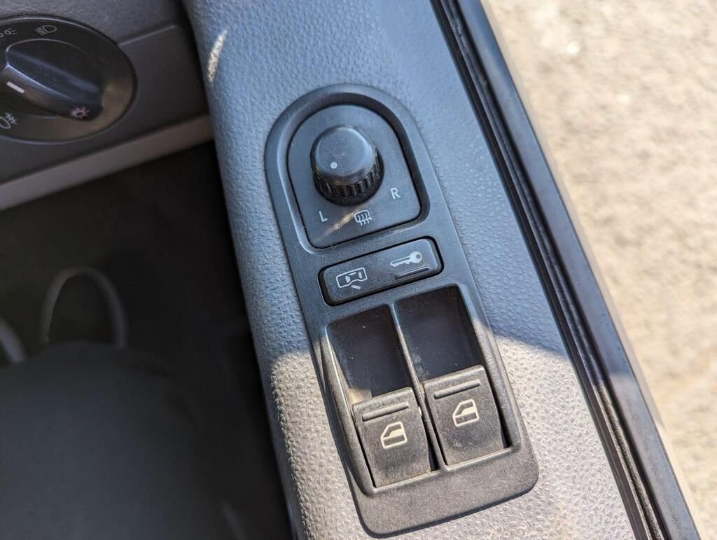 Used Volkswagen Transporter Shuttle 2004 for sale - 76635015: Photo 29