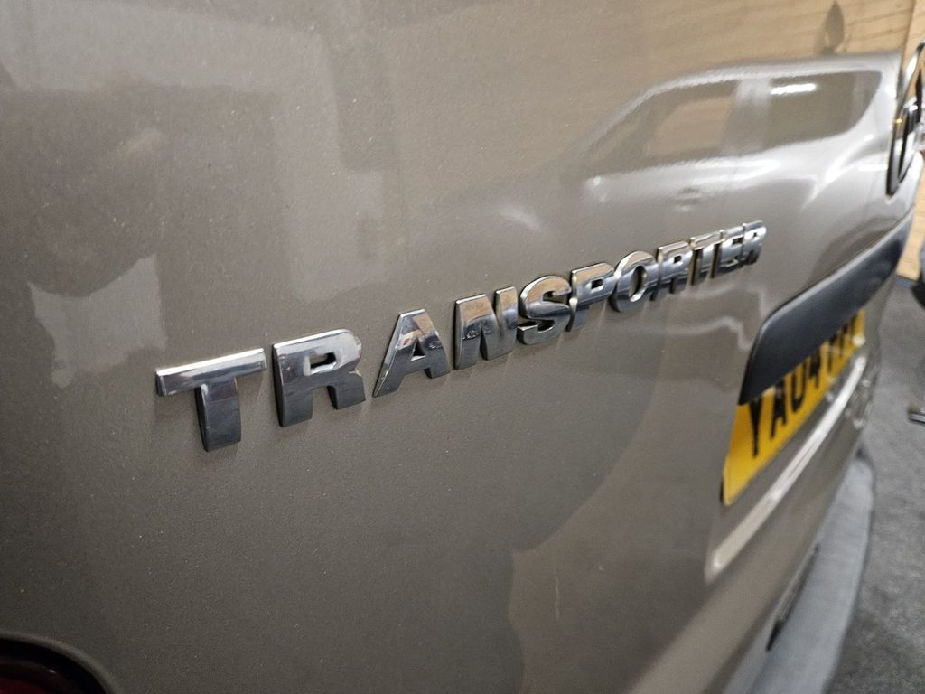 Used Volkswagen Transporter Shuttle 2004 for sale - 76635015: Photo 41