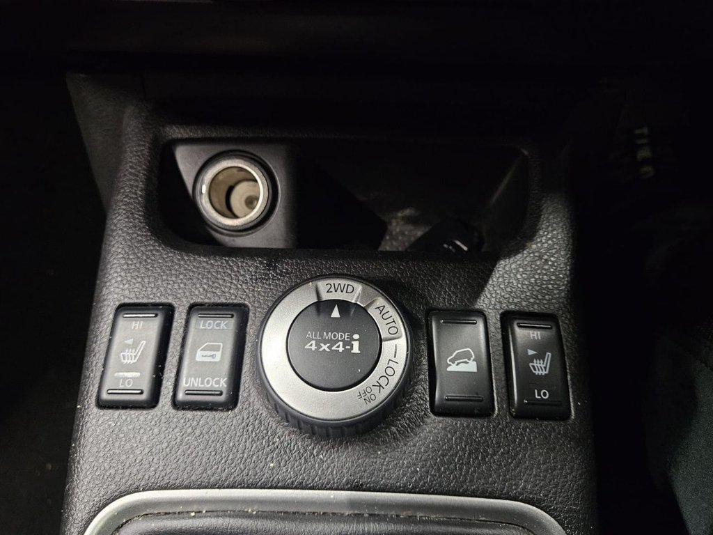 Used Nissan X-Trail 2012 for sale - 77477377: Photo 30