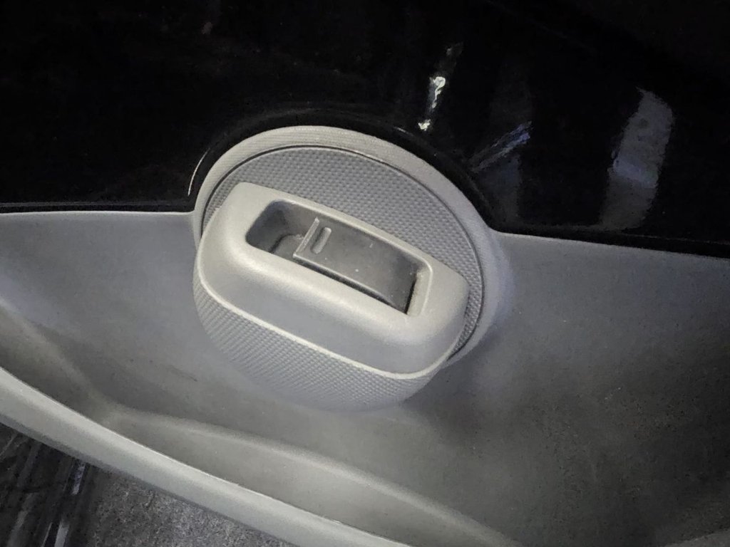 Used Citroen C1 2010 for sale - 76703760: Photo 24