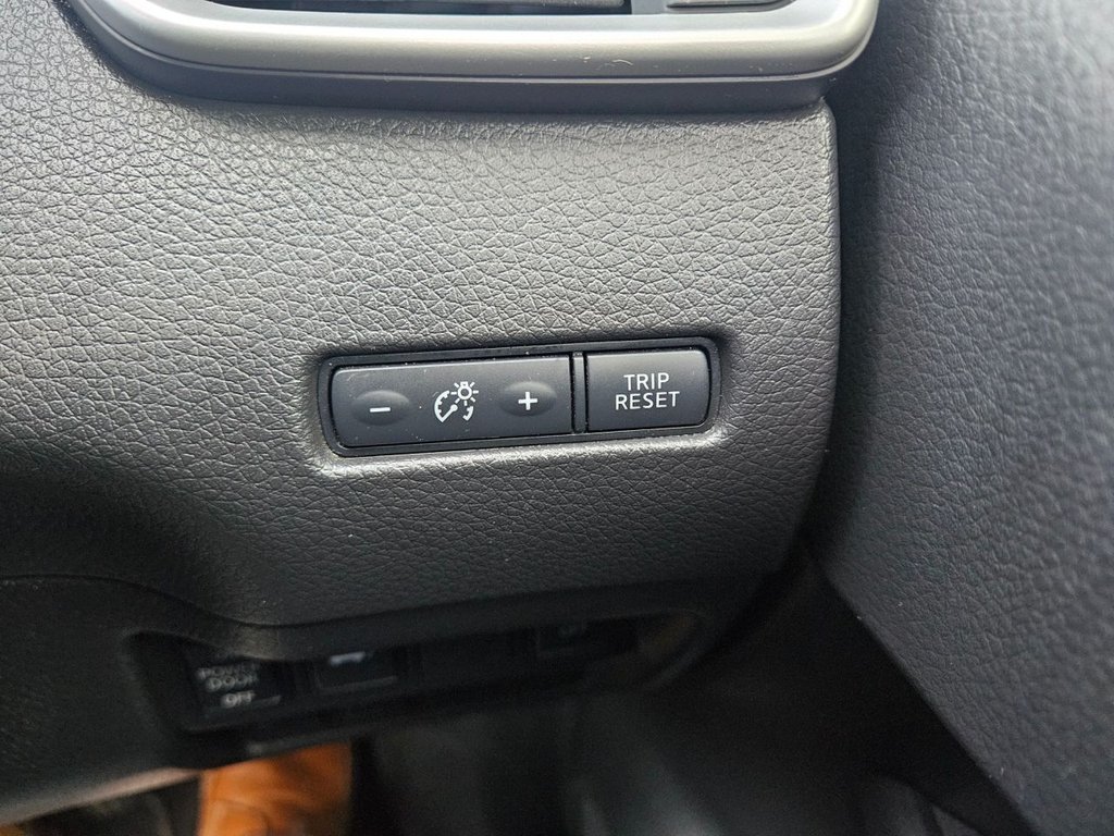 Used Nissan X-Trail 2015 for sale - 77313687: Photo 27