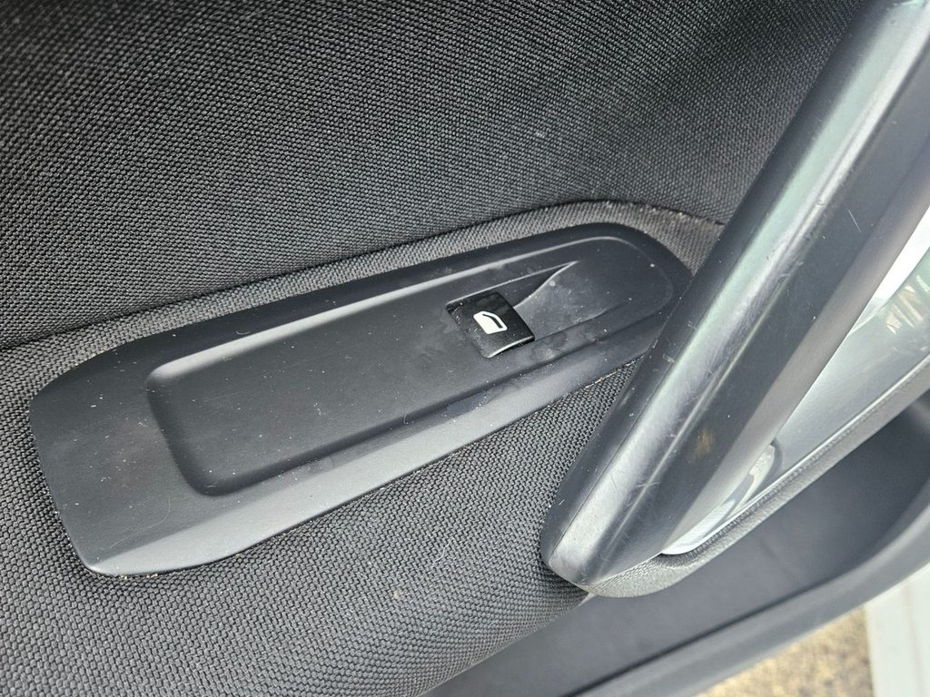 Used Peugeot 308 2014 for sale - 77631921: Photo 12