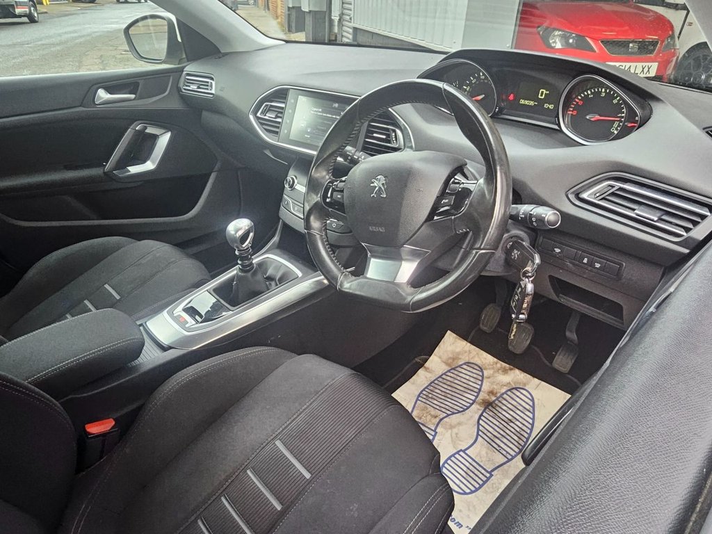 Used Peugeot 308 2014 for sale - 77631921: Photo 21