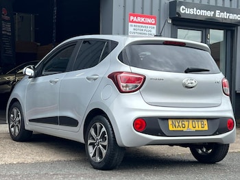 Used Hyundai i10 2017 for sale - 78977372: Photo