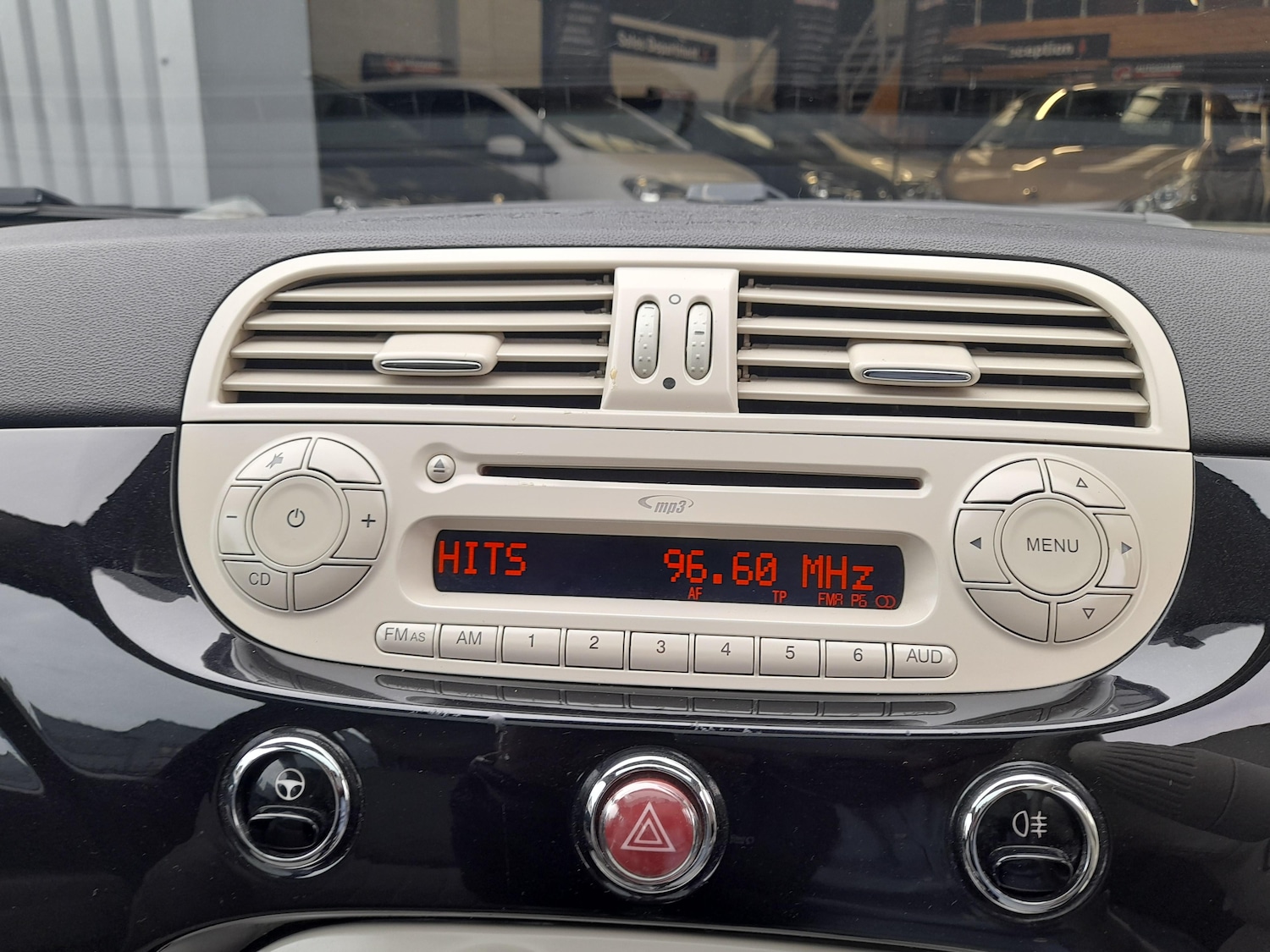 Used Fiat 500 2010 for sale - 78190321: Photo 28