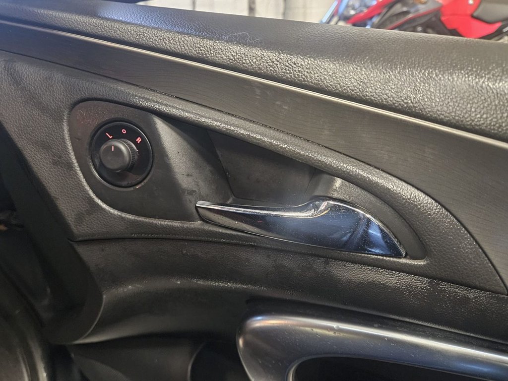 Used Vauxhall Insignia 2010 for sale - 76665563: Photo 18