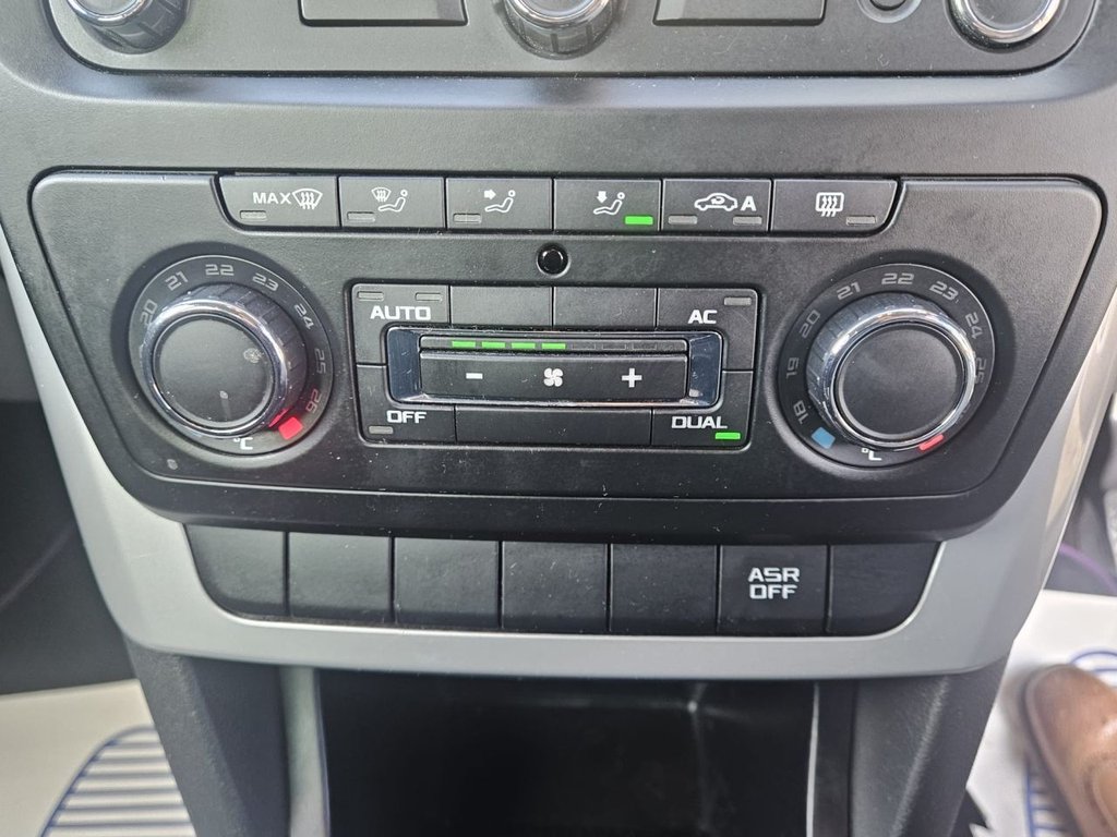 Used Skoda Yeti 2012 for sale - 76665529: Photo 37