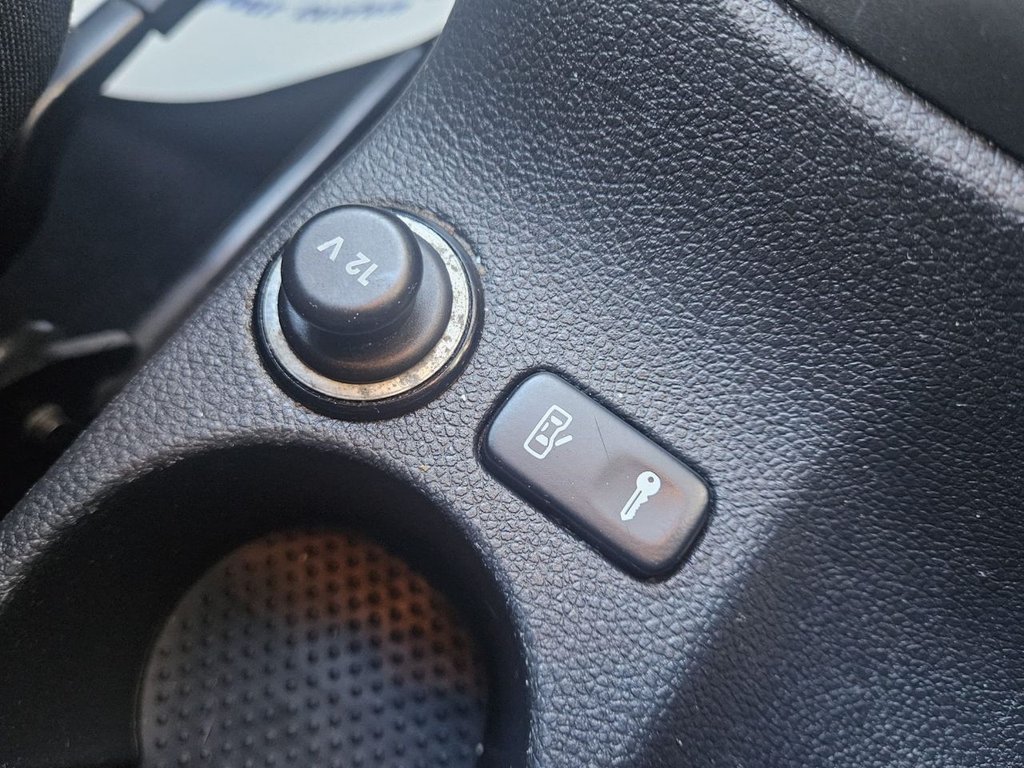 Used Skoda Yeti 2012 for sale - 76665529: Photo 38