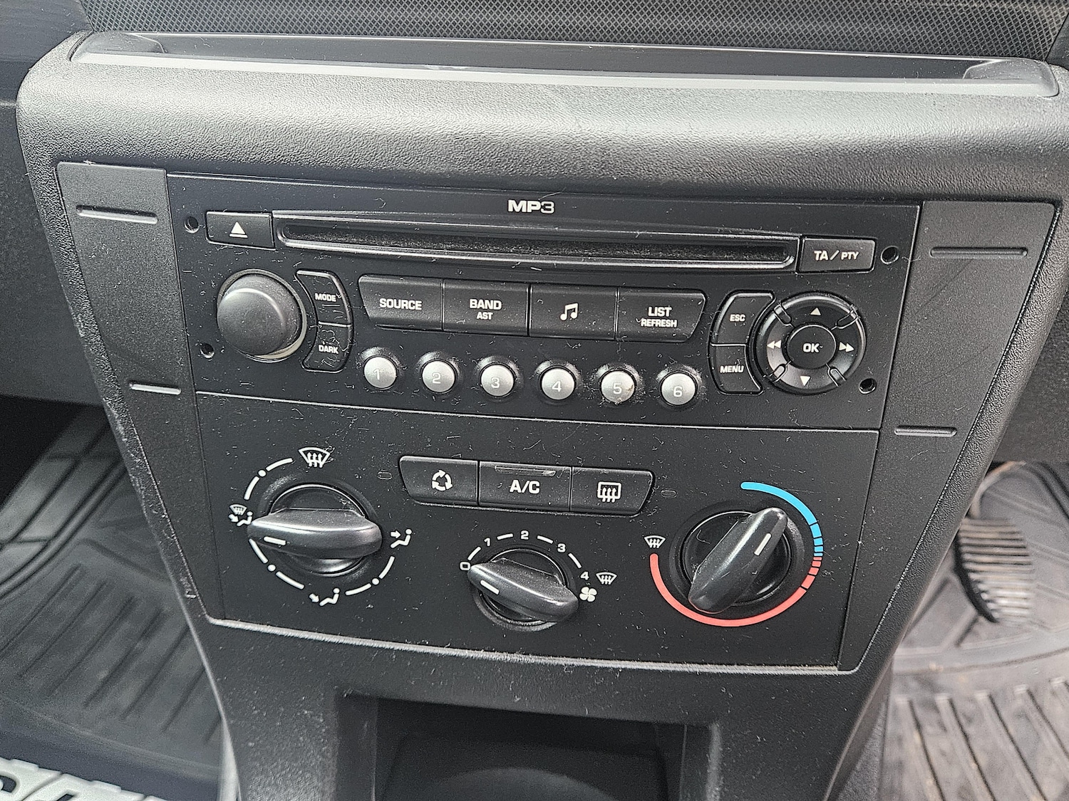 Used Citroen C4 2009 for sale - 77974184: Photo 13