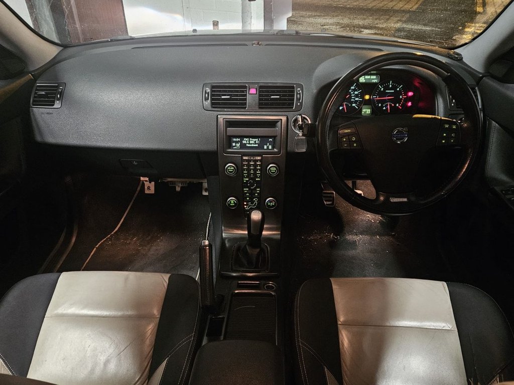 Used Volvo V50 2010 for sale - 77111155: Photo 13