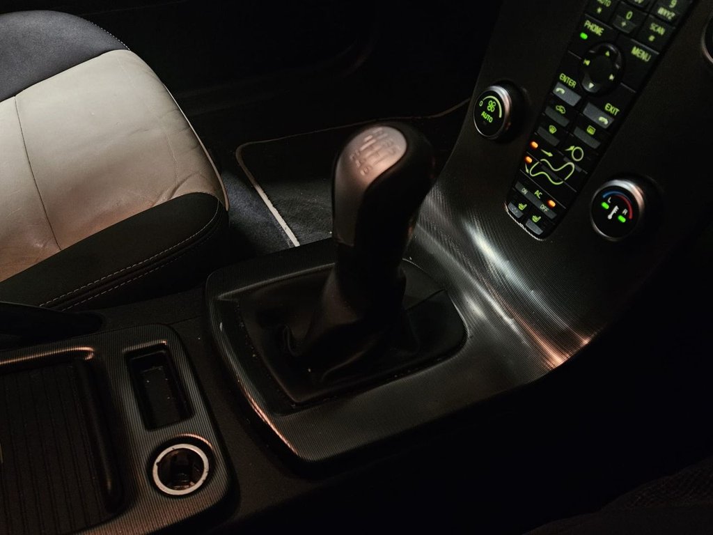 Used Volvo V50 2010 for sale - 77111155: Photo 18