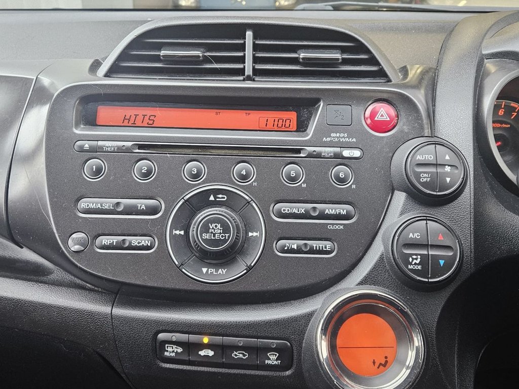 Used Honda Jazz 2013 for sale - 76900768: Photo 35