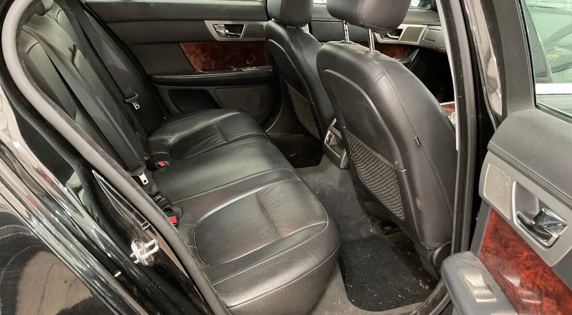 Used Jaguar XF 2010 for sale - 77157604: Photo 8