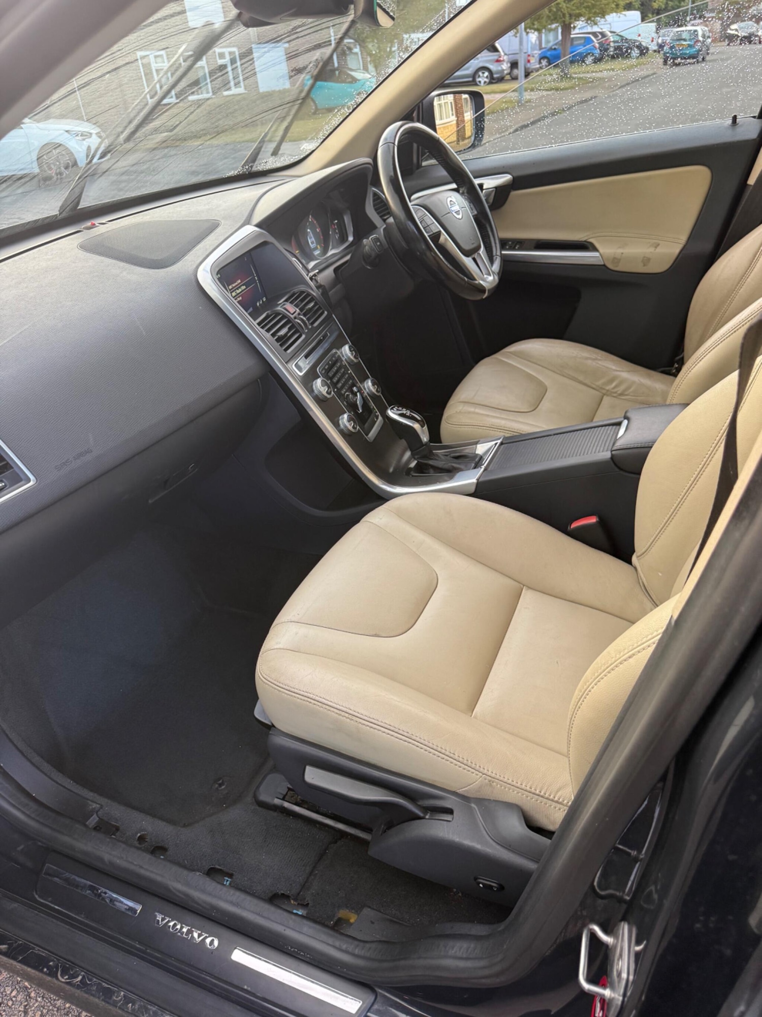 Used Volvo XC60 for sale - 77157629: Photo 5