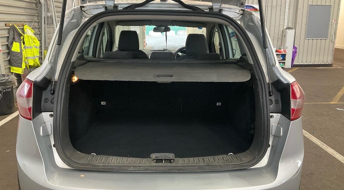 Used Ford Kuga 2011 for sale - 77157622: Photo 7