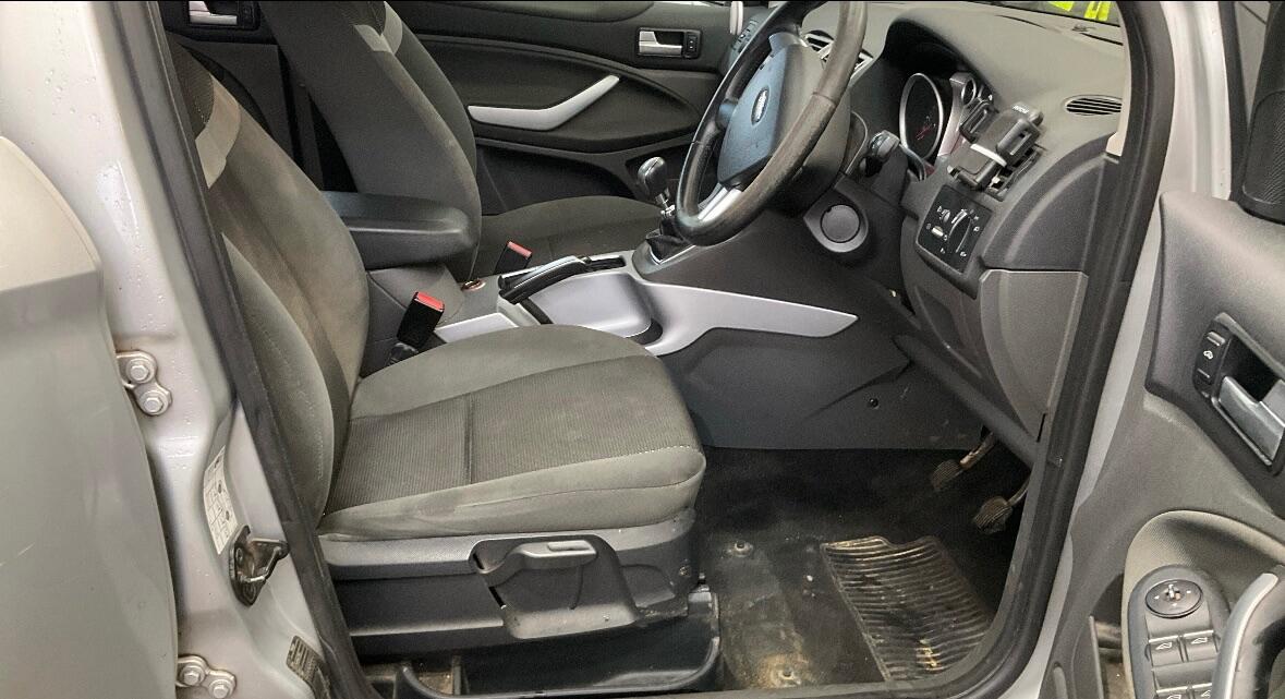 Used Ford Kuga 2011 for sale - 77157622: Photo 9