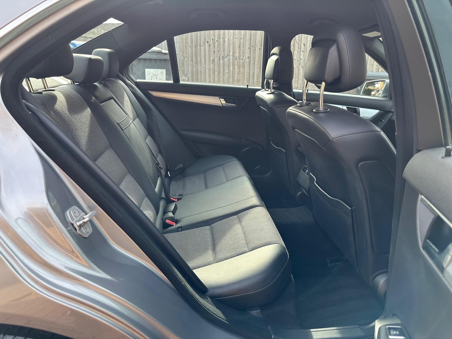 Used Mercedes-Benz C Class 2010 for sale - 77157625: Photo 12