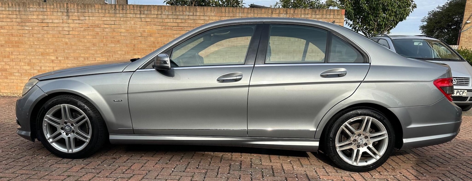 Used Mercedes-Benz C Class 2010 for sale - 77157625: Photo 5