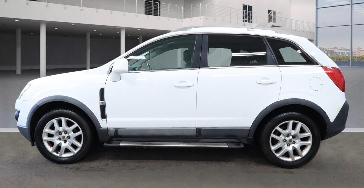 Used Vauxhall Antara 2013 for sale - 77344419: Photo 3
