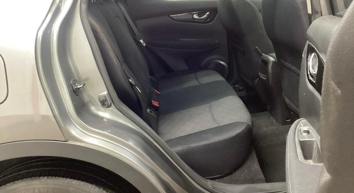 Used Nissan Qashqai 2015 for sale - 77157613: Photo 5
