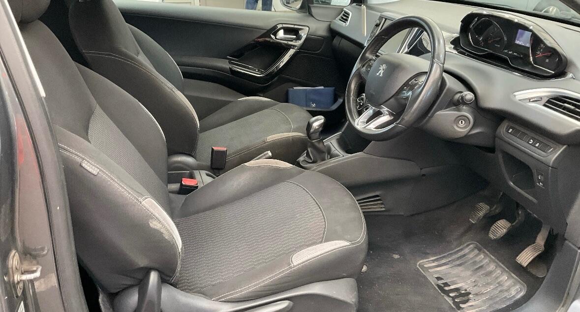 Used Peugeot 208 2015 for sale - 77157636: Photo 9
