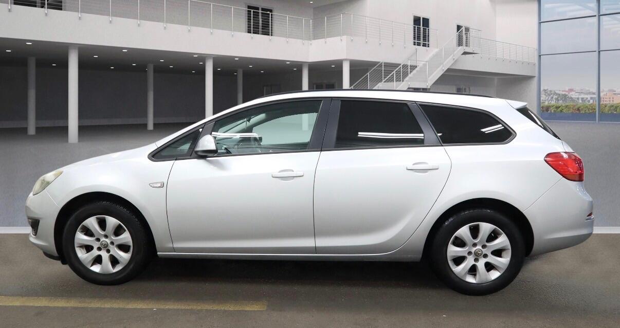 Used Vauxhall Astra 2015 for sale - 77237873: Photo 3