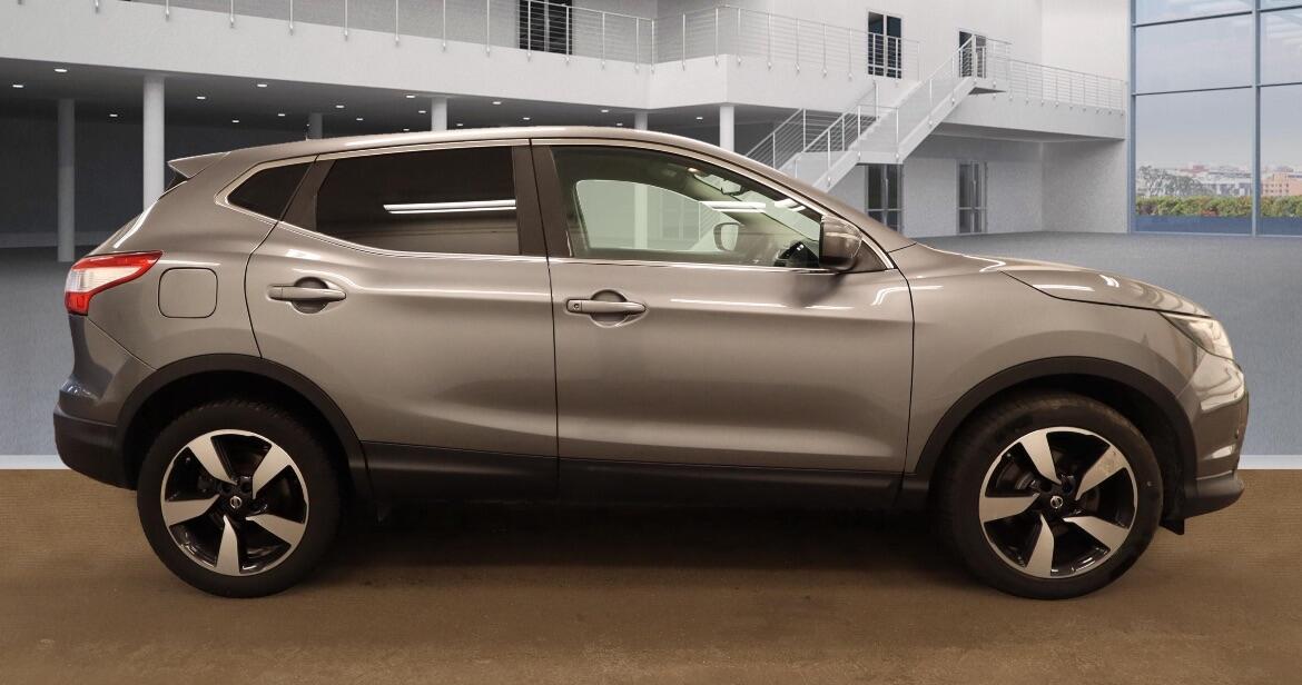 Used Nissan Qashqai 2014 for sale - 77157607: Photo 6