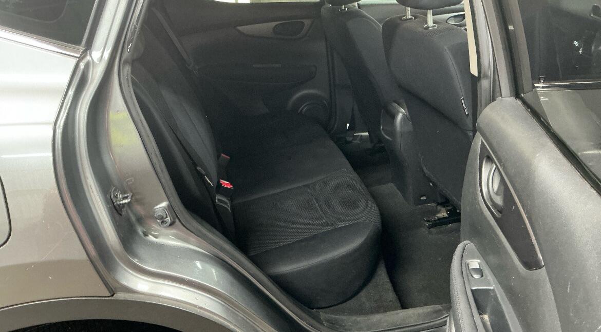 Used Nissan Qashqai 2014 for sale - 77157607: Photo 8