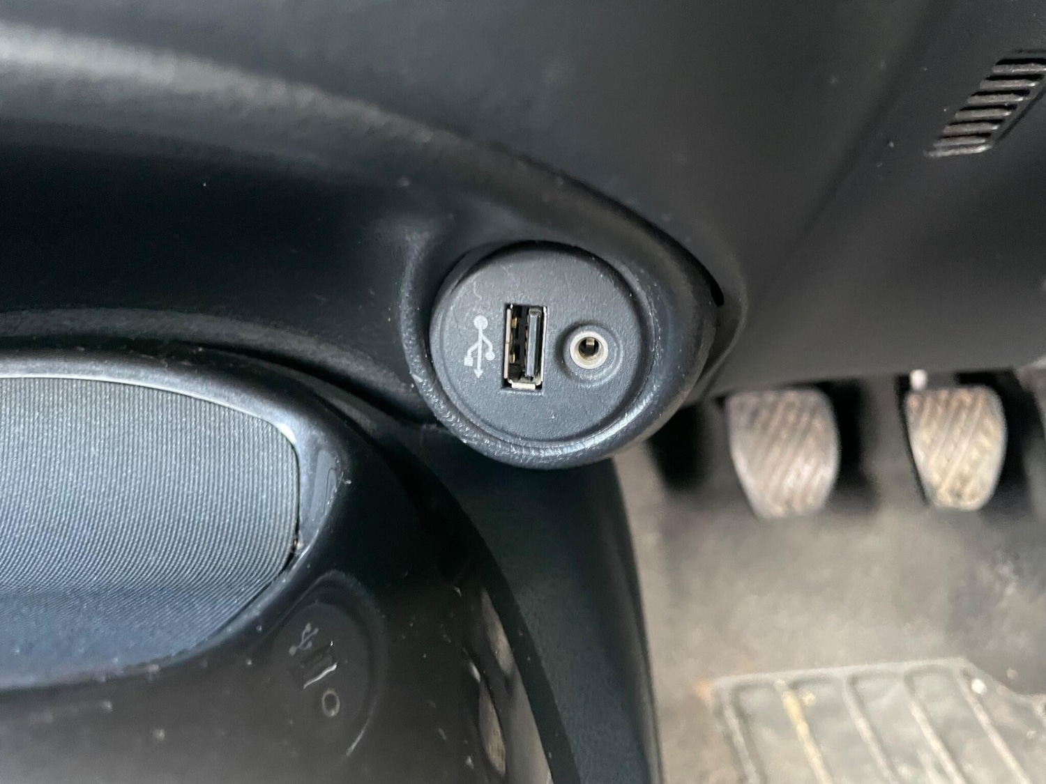 Used Nissan Juke 2014 for sale - 77157639: Photo 24