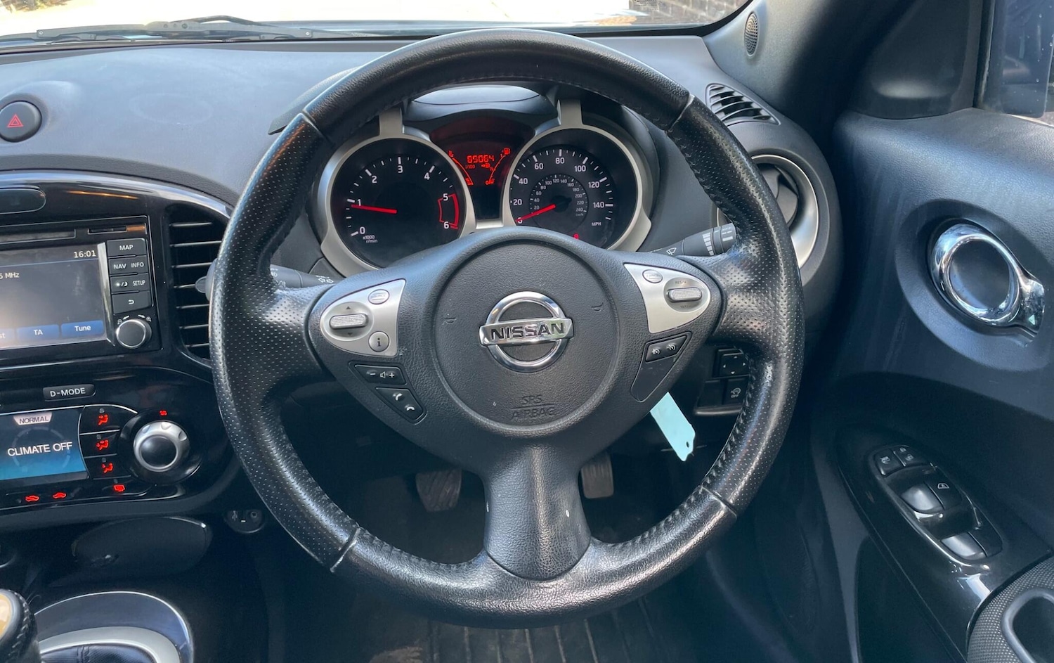 Used Nissan Juke 2014 for sale - 77157639: Photo 25