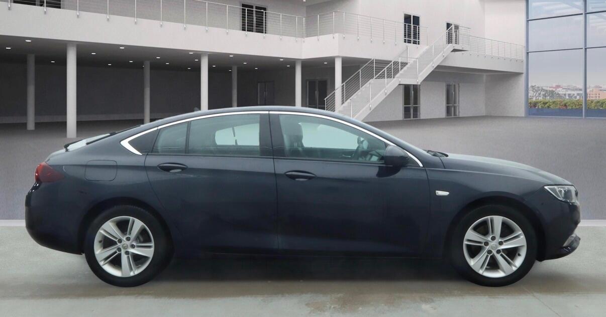 Used Vauxhall Insignia 2018 for sale - 77229409: Photo 6