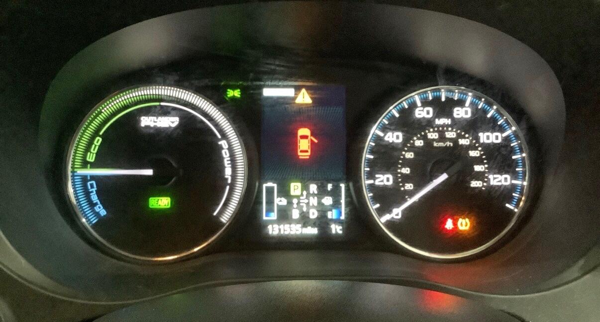 Used Mitsubishi Outlander 2015 for sale - 77237676: Photo 10