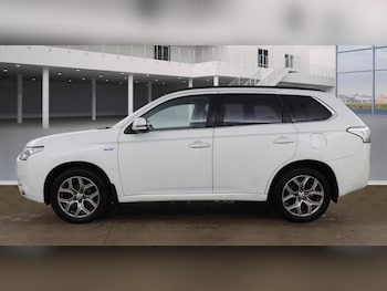 Used Mitsubishi Outlander 2015 for sale - 77237676: Photo