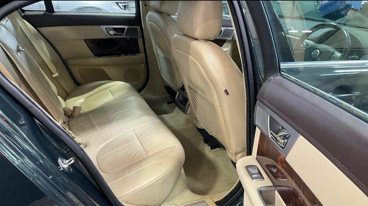 Used Jaguar XF 2011 for sale - 77157616: Photo 8