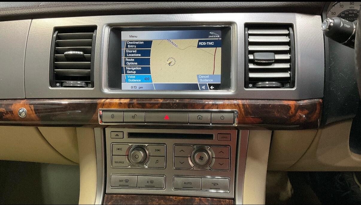 Used Jaguar XF 2011 for sale - 77157616: Photo 9