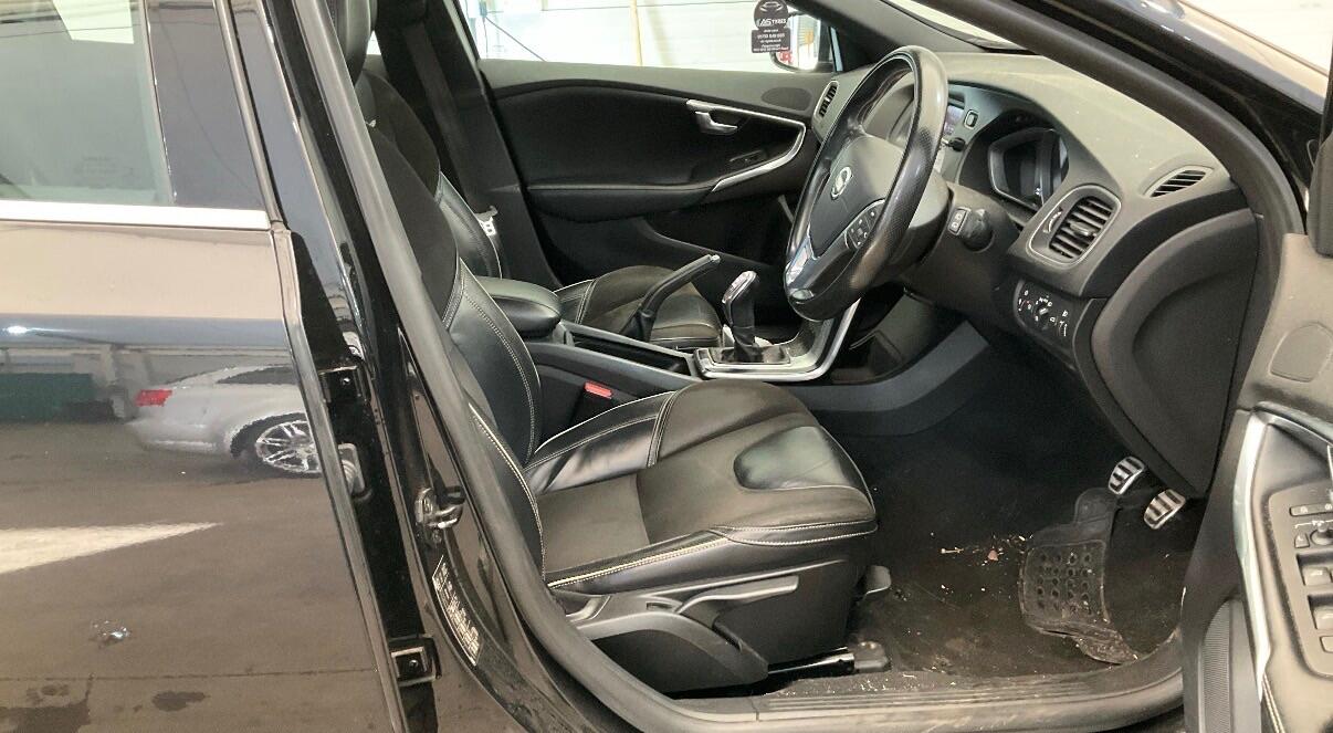 Used Volvo V40 2013 for sale - 77073938: Photo 9