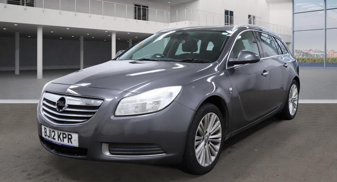 Used Vauxhall Insignia 2012 for sale - 77157624: Photo 2