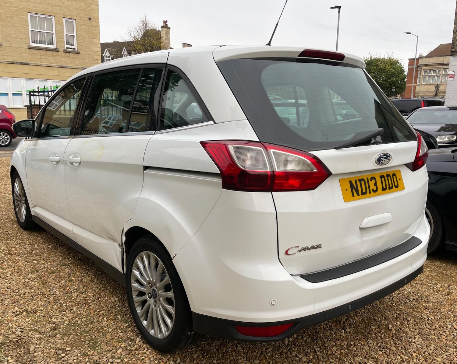 Used Ford Grand C-Max 2013 for sale - 77157626: Photo 5