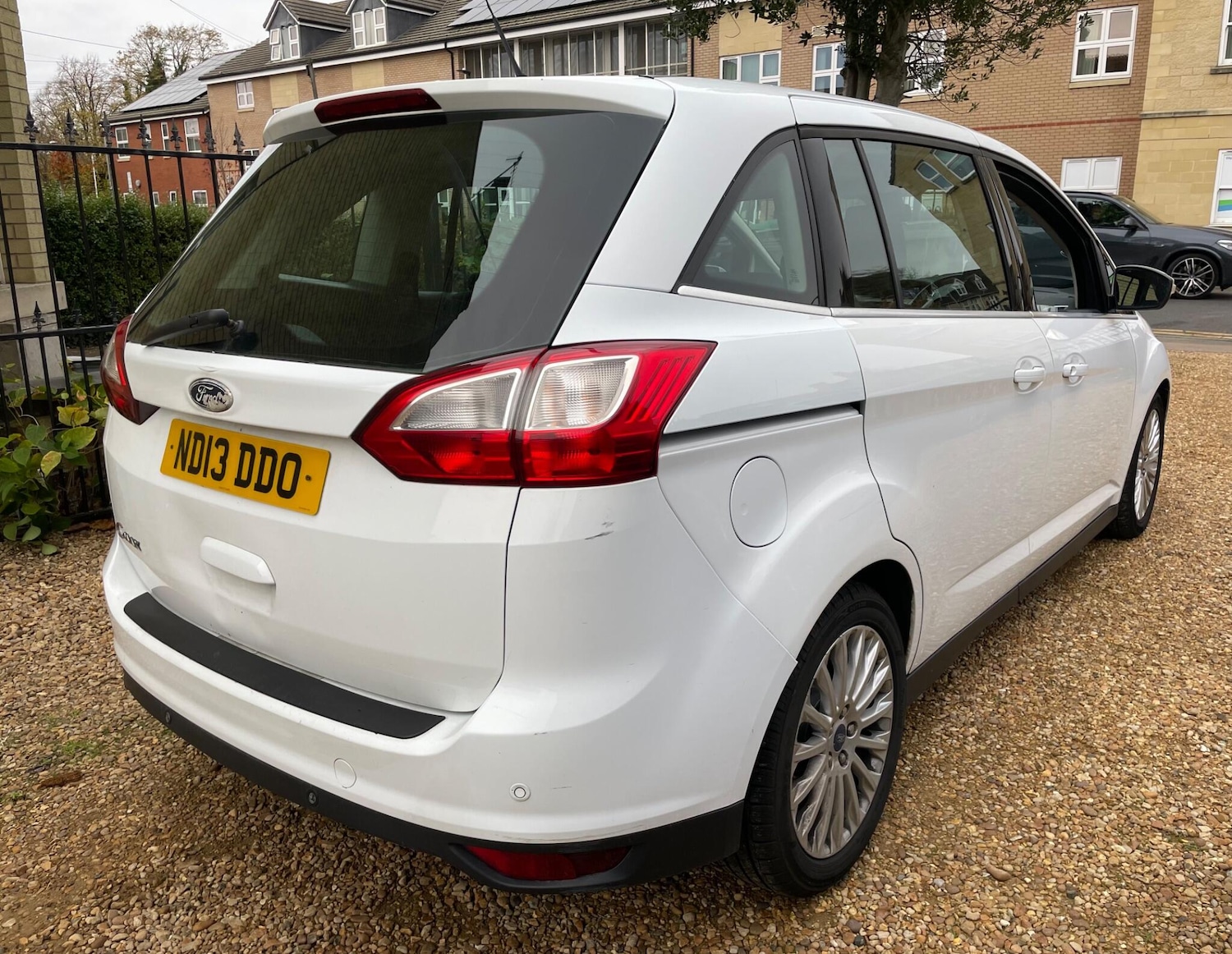 Used Ford Grand C-Max 2013 for sale - 77157626: Photo 7