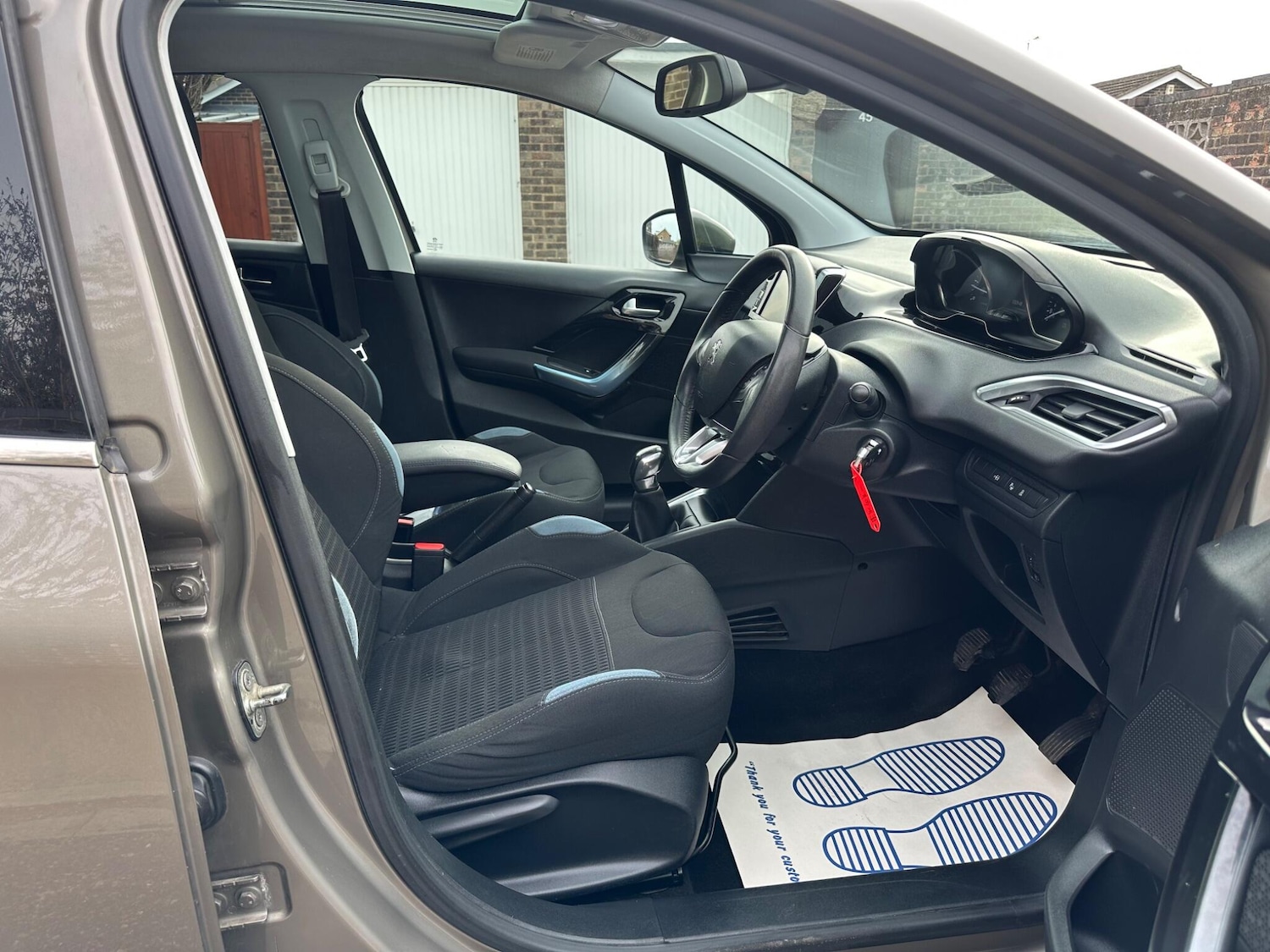 Used Peugeot 208 2013 for sale - 77157631: Photo 10